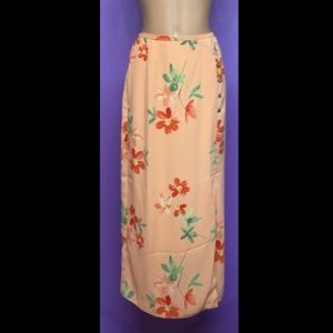 j.h. Collections Women's Skirt size 10